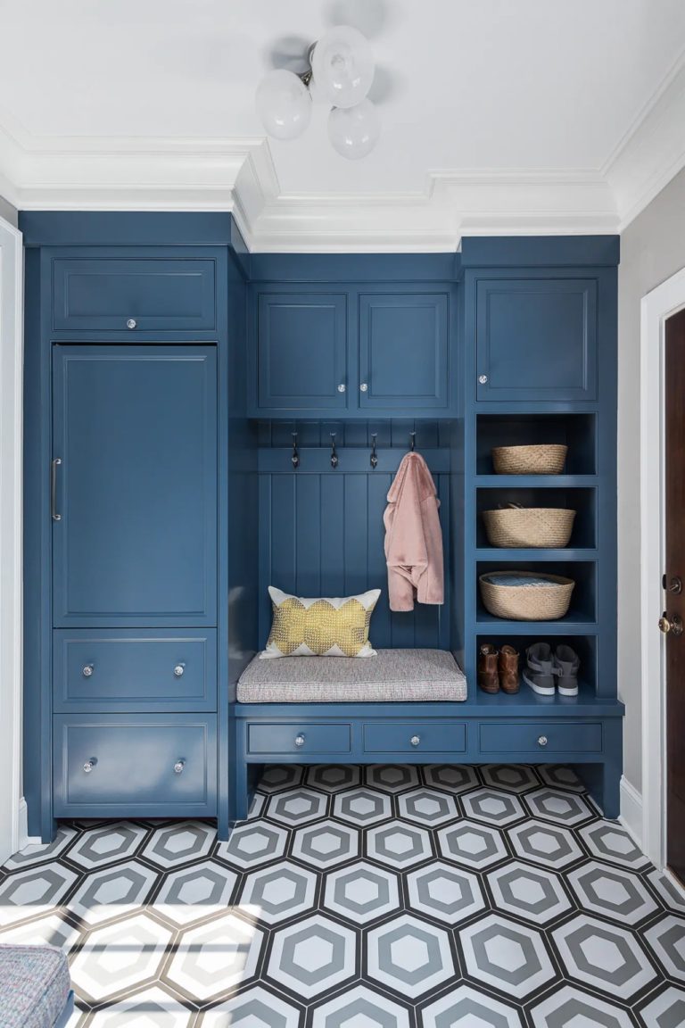 The One Thing You Need to Make Your Hallway Feel Good - The Colour Designer